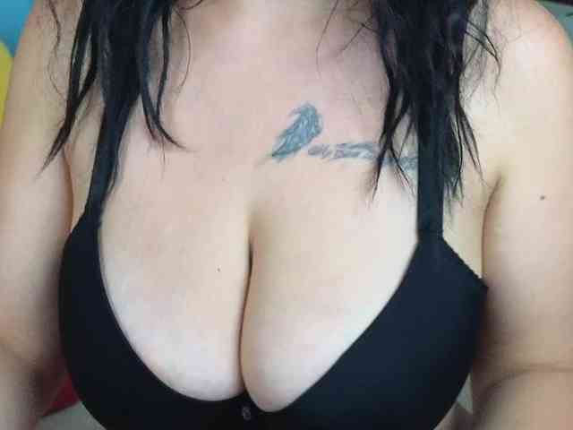 Brianna-Joy webcam