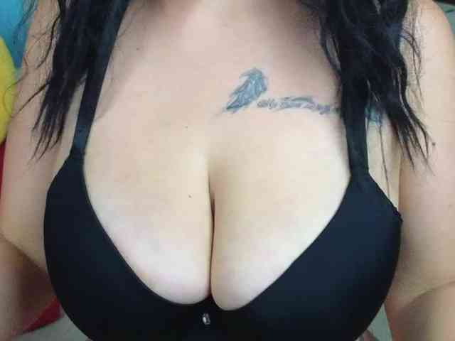 Brianna-Joy webcam