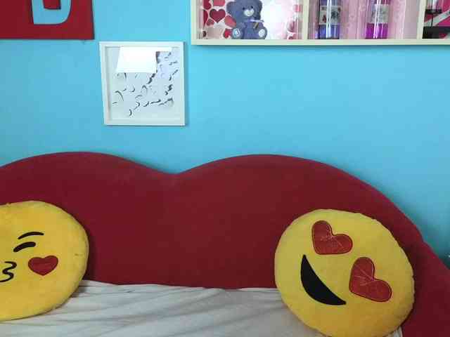 Brianna-Joy webcam