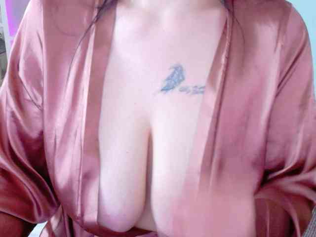Brianna-Joy webcam