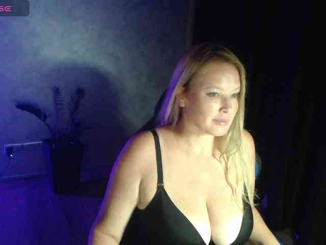 ProvokedDream webcam