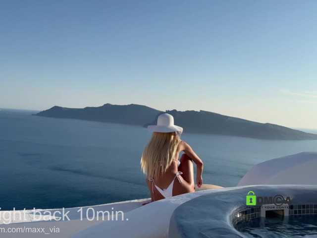 MaxineDi live webcam show