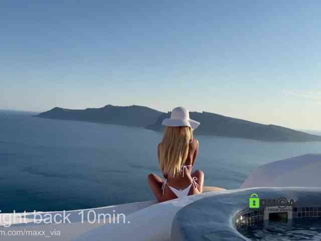 MaxineDi webcam