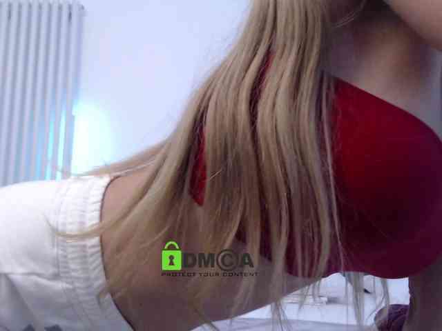 MaxineDi webcam