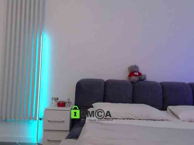 MaxineDi webcam