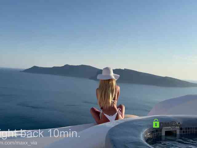 MaxineDi webcam