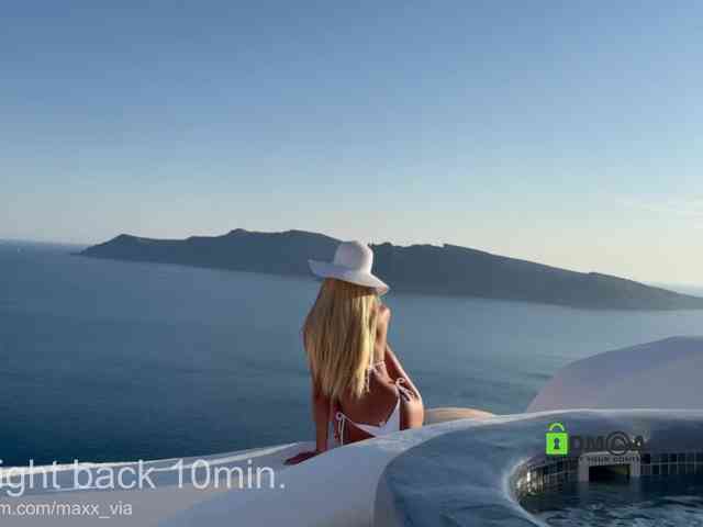 MaxineDi webcam