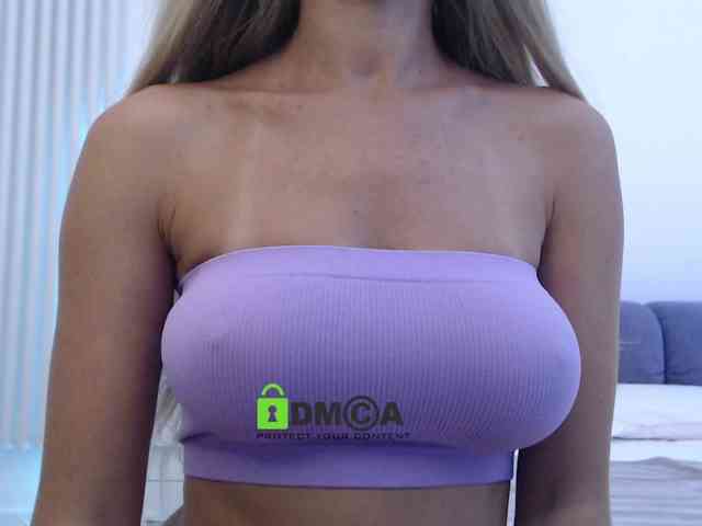 MaxineDi webcam
