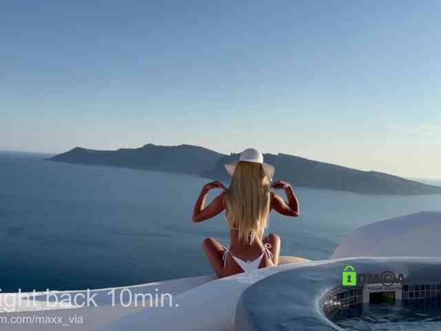 MaxineDiaz Live Webcam on BongaCams