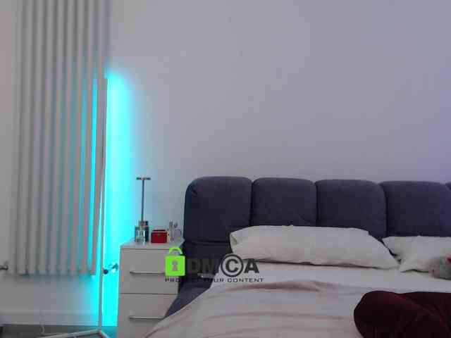 MaxineDi webcam