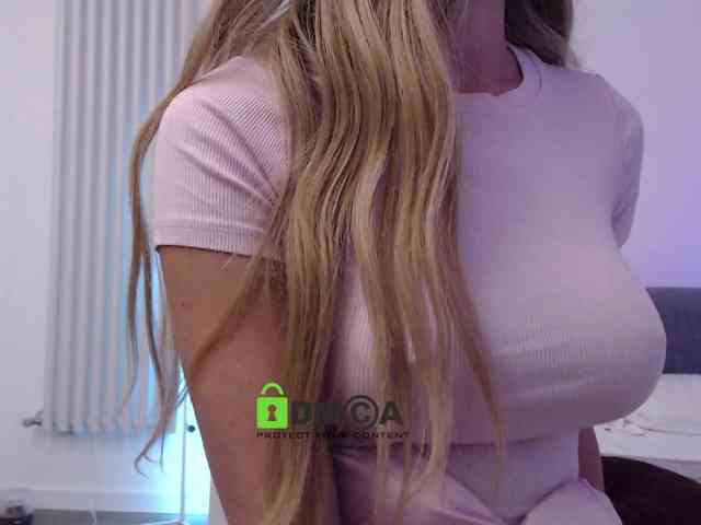 MaxineDi webcam