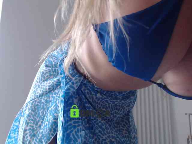MaxineDi webcam