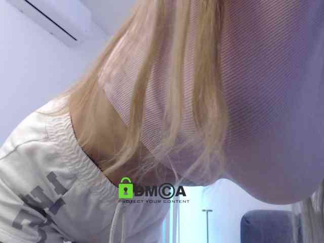 MaxineDi webcam