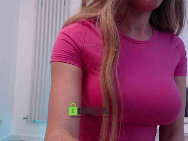 MaxineDi webcam