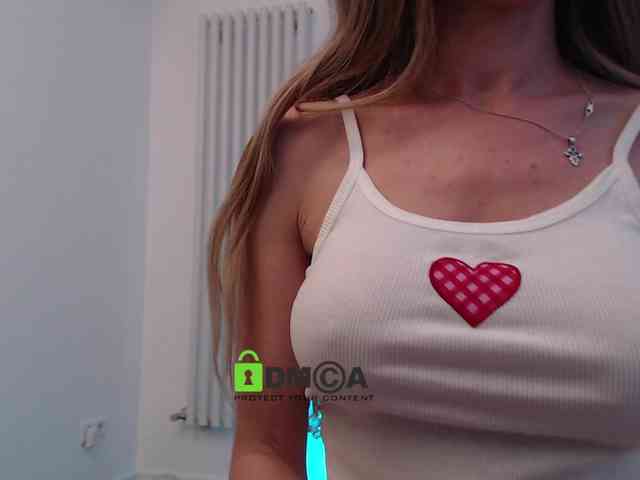 MaxineDi webcam