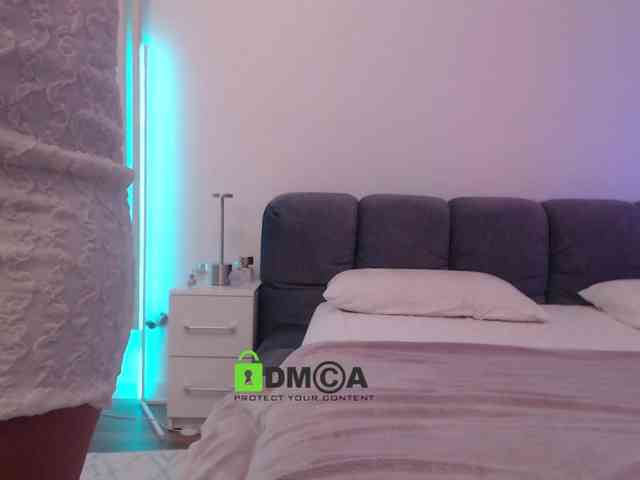 MaxineDi webcam