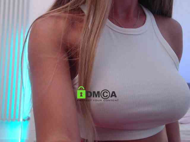 MaxineDi webcam