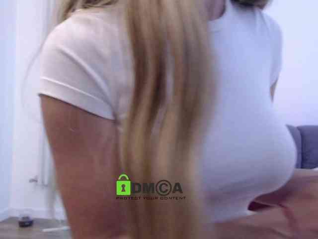 MaxineDi webcam
