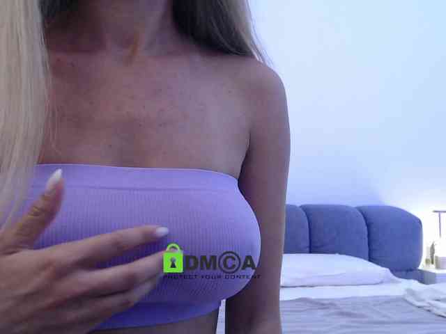 MaxineDi webcam