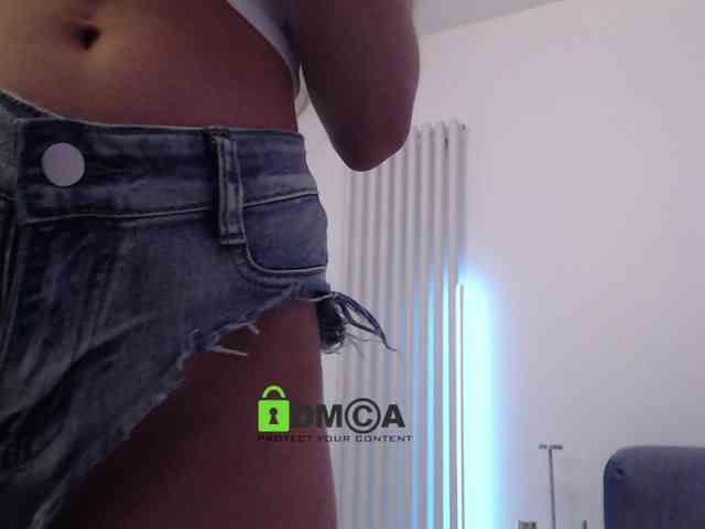 MaxineDi webcam