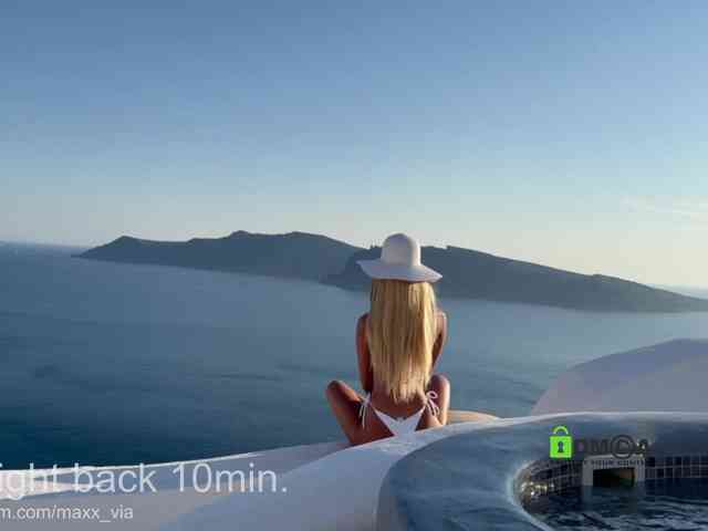 MaxineDi webcam