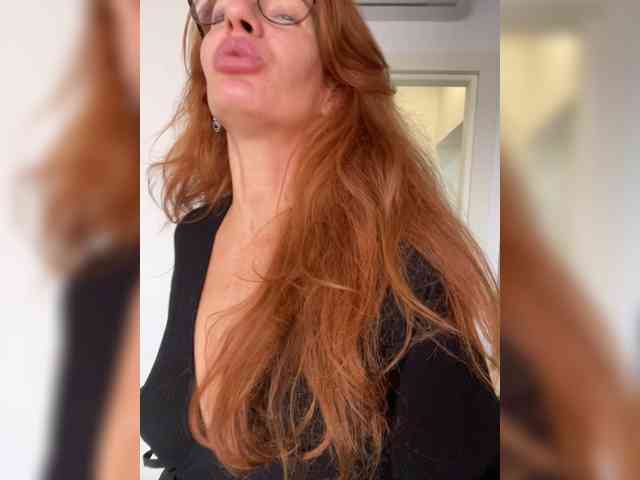 -wowFox- Live Webcam on BongaCams
