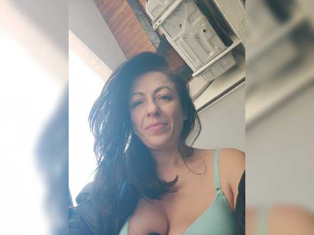lovehornyman live cam on BongaCams