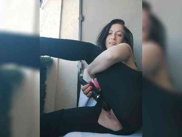 Modella: Lovehornyman
