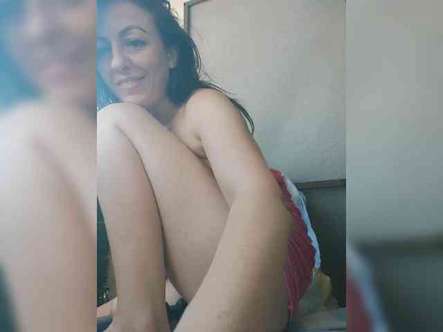 Lovehornyman webcam
