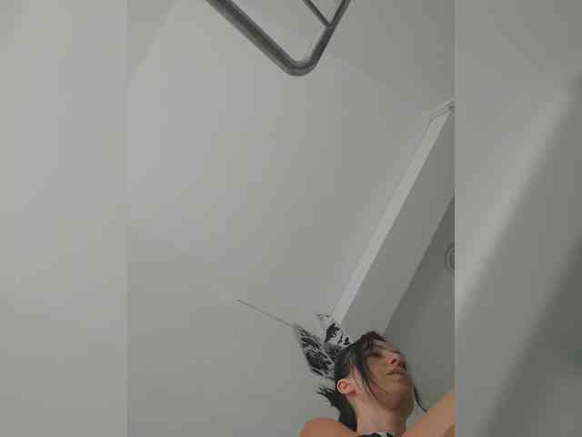 Lovehornyman webcam