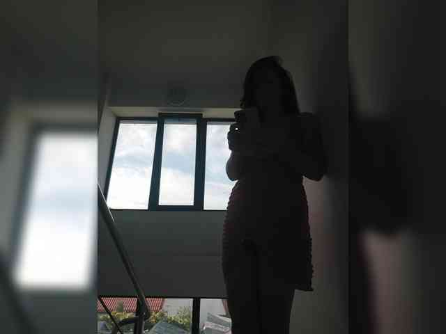 Lovehornyman webcam