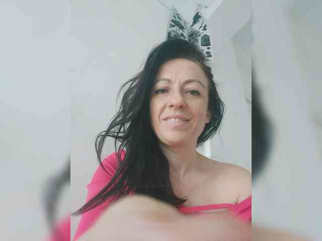Lovehornyman webcam