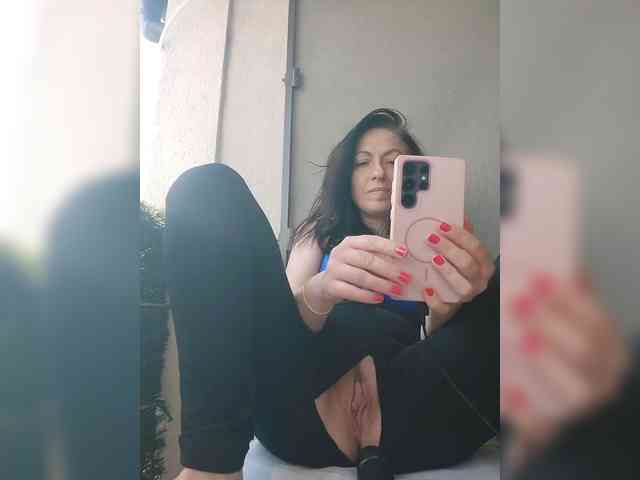 Modella: Lovehornyman