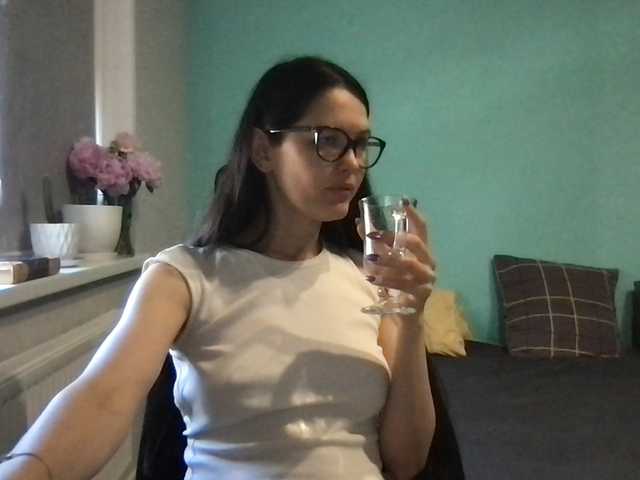milabi-192569 live sex show