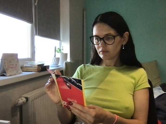 MilaBi-192569, en directo ahora en BongaCams
