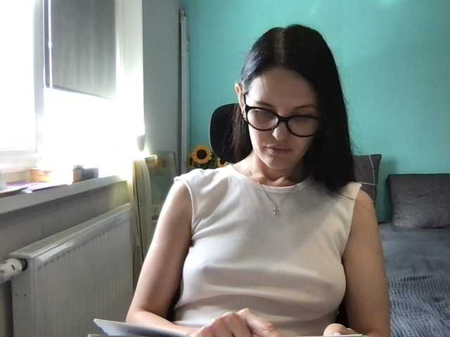 MilaBi-192569 live cam preview