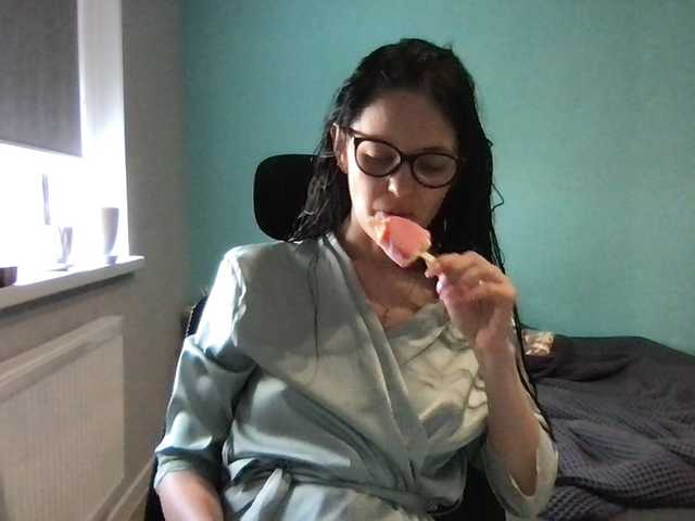 MilaBi-192569 live cam on BongaCams