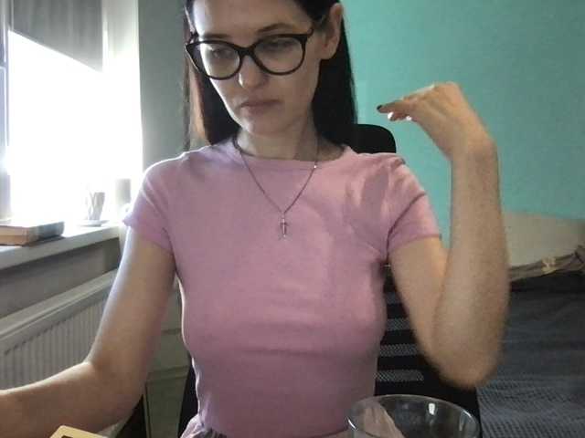 MilaBi-192569, en vivo ahora en BongaCams