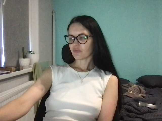 MilaBi-192569 live cam preview