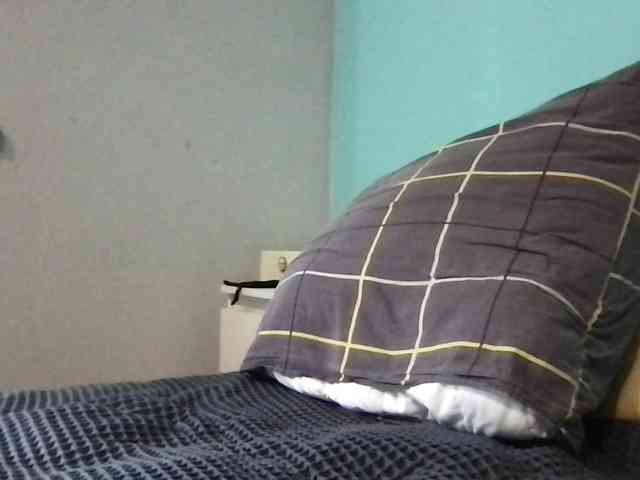 MilaBi-192569 webcam