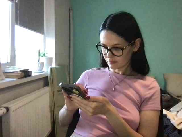 MilaBi-192569 webcam