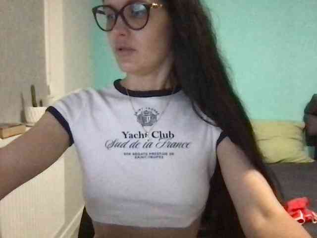MilaBi-192569 webcam