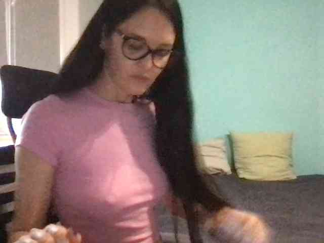 MilaBi-192569 webcam