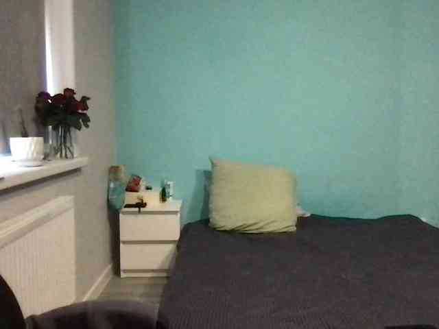 MilaBi-192569 webcam