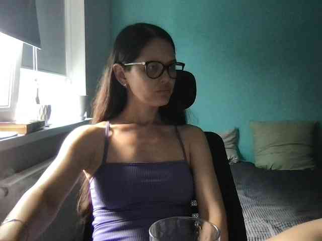 MilaBi-192569 webcam
