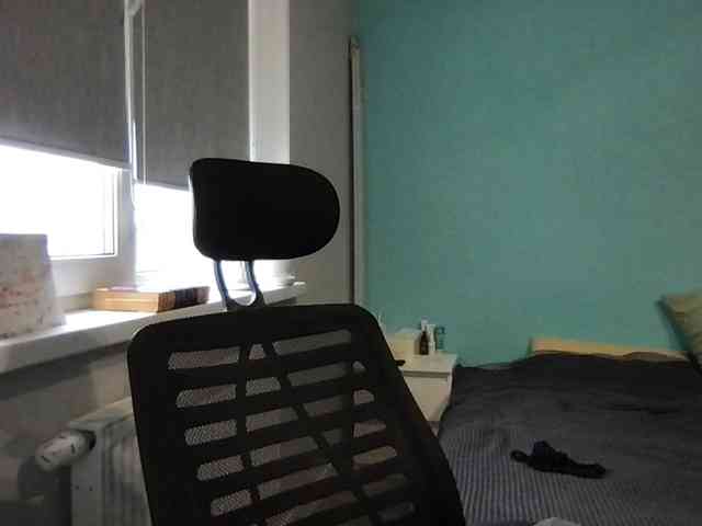 MilaBi-192569 webcam