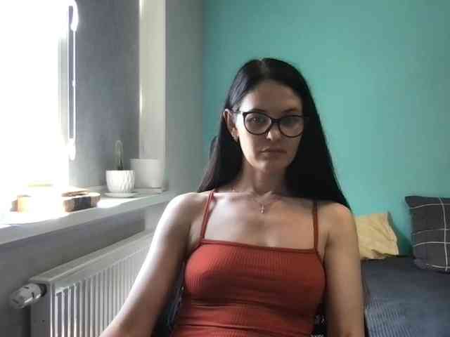 MilaBi-192569 webcam