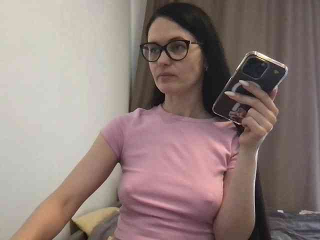 MilaBi-192569 webcam