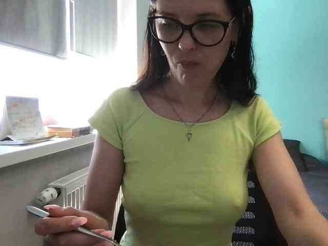 MilaBi-192569 webcam