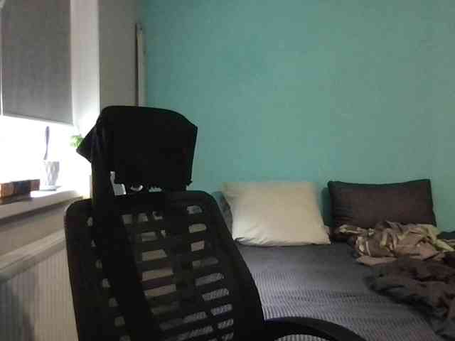 MilaBi-192569 webcam